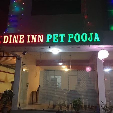 Hotel Krisha Daman Bagian luar foto
