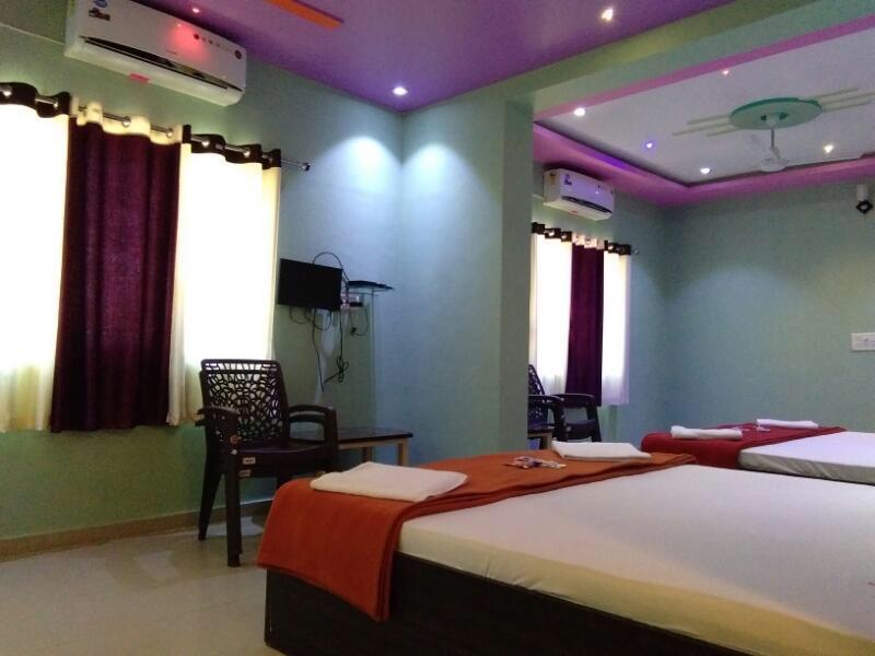 Hotel Krisha Daman Bagian luar foto